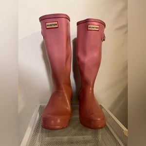 Hunter pink boots